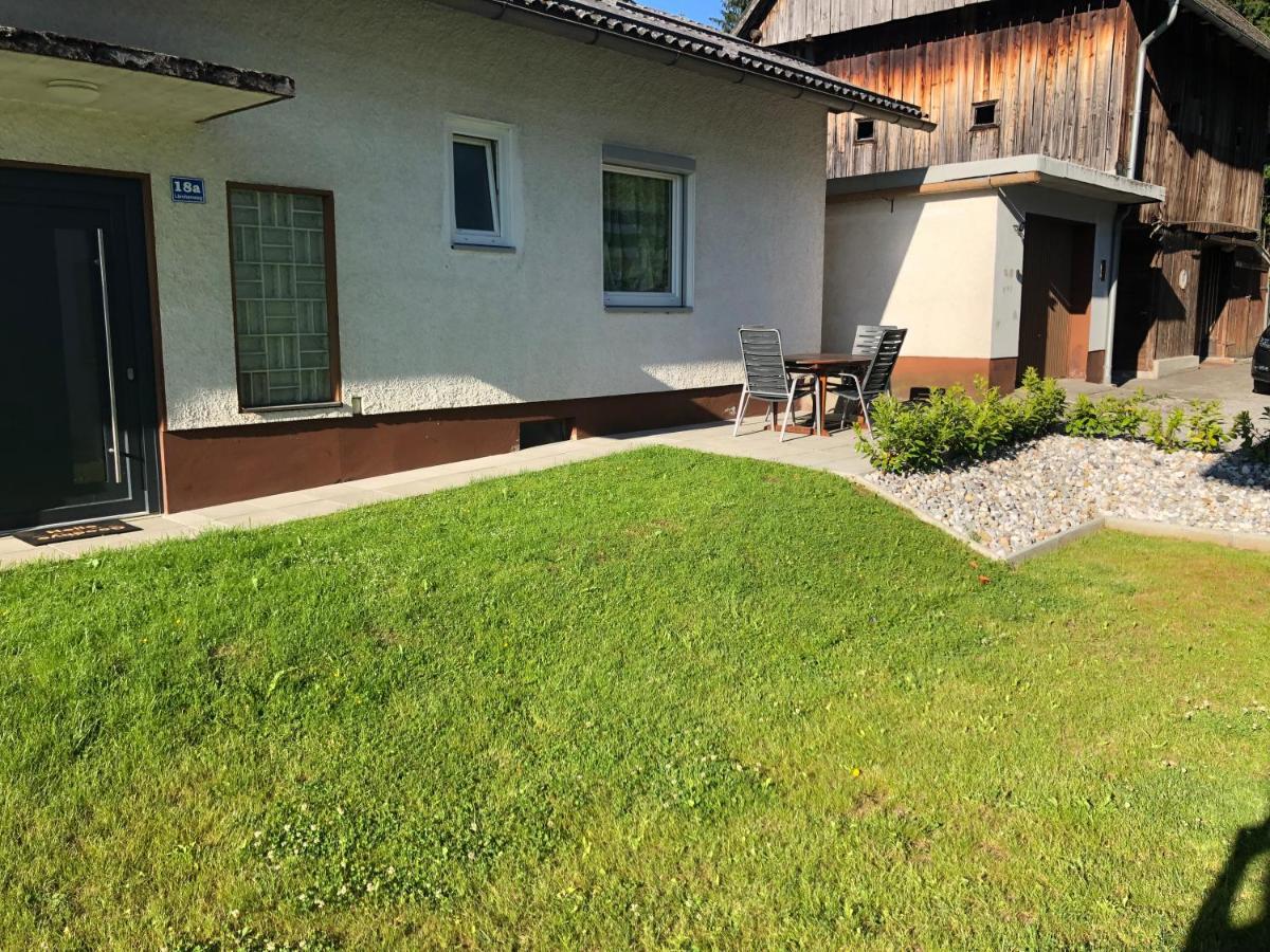 Appartamento Ferienhaus Rafaela Mit Privatstrand Ledenitzen Esterno foto